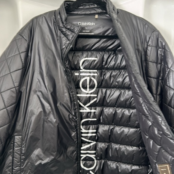 Calvin Klein men’s jacket. - Picture 2 of 4